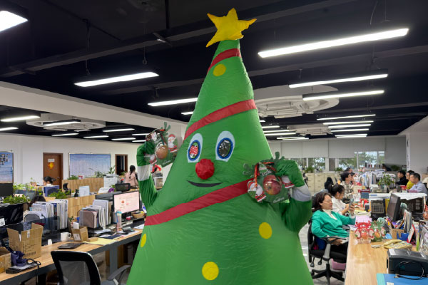 Crăciun fericit de la SUNNEX